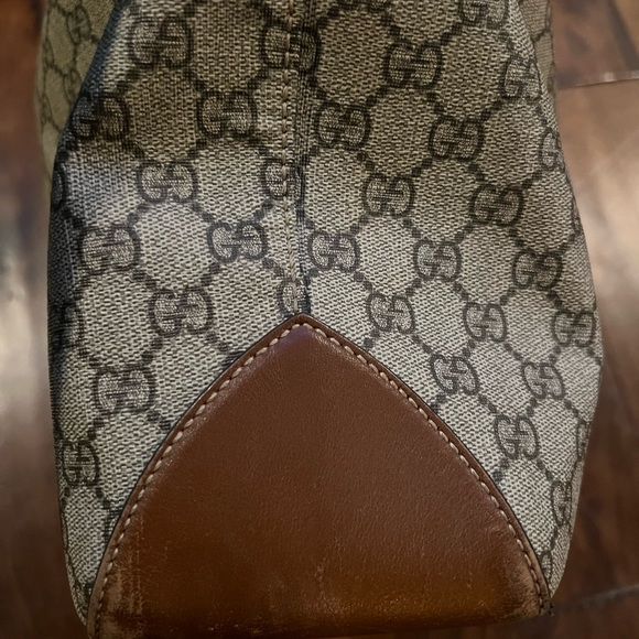 Gucci : Chain Hobo GG Coated Canvas - Picture 2 of 11